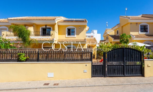 Herverkoop - Villa -
Orihuela Costa - Los Dolses