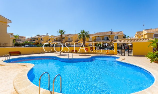 Herverkoop - Villa -
Orihuela Costa - Los Dolses