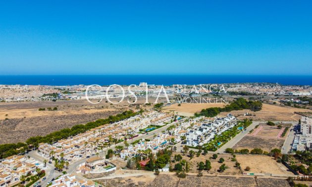 Resale - Villa -
Orihuela Costa - Los Dolses