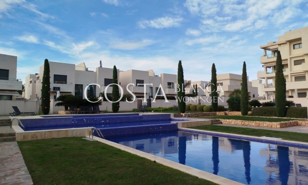 Resale - Villa -
Orihuela Costa - Los Dolses