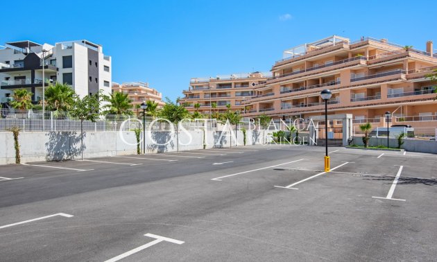 Resale - Apartment -
Orihuela Costa - Villamartín